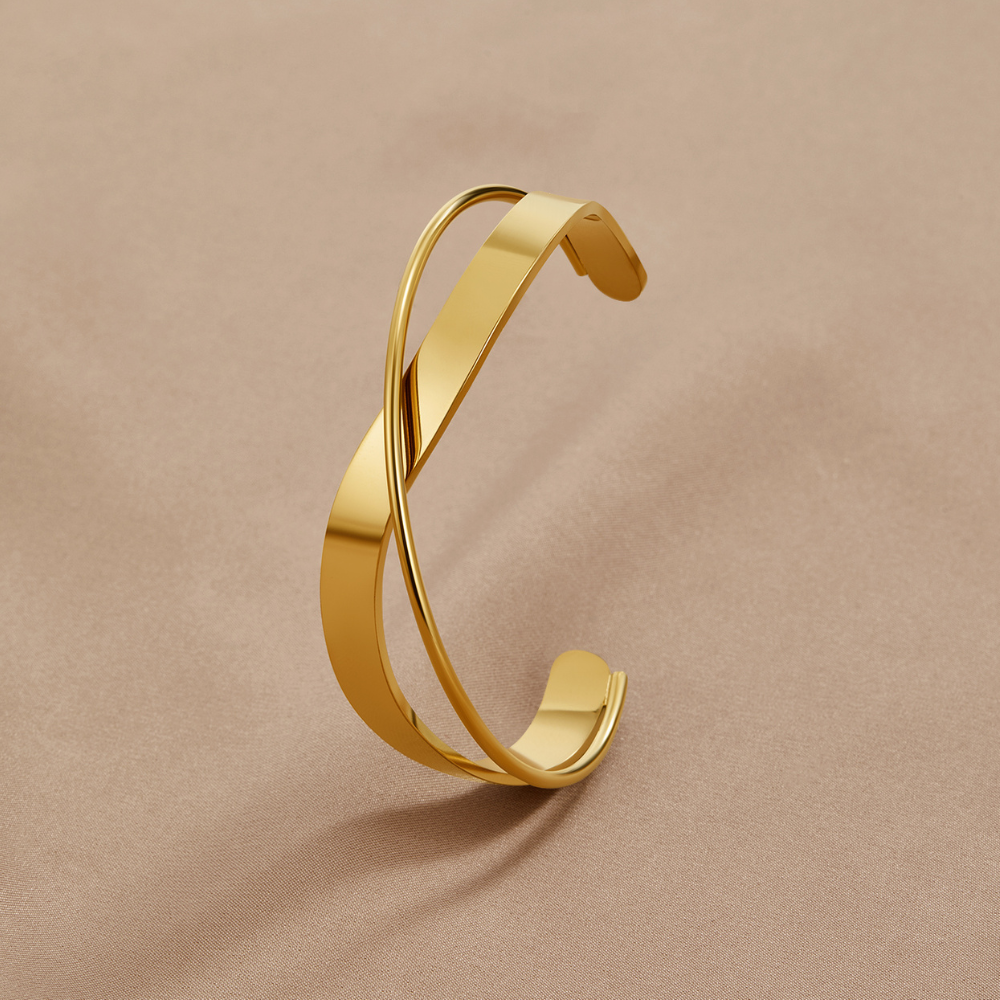 Sloan - Gold Curve Bangle