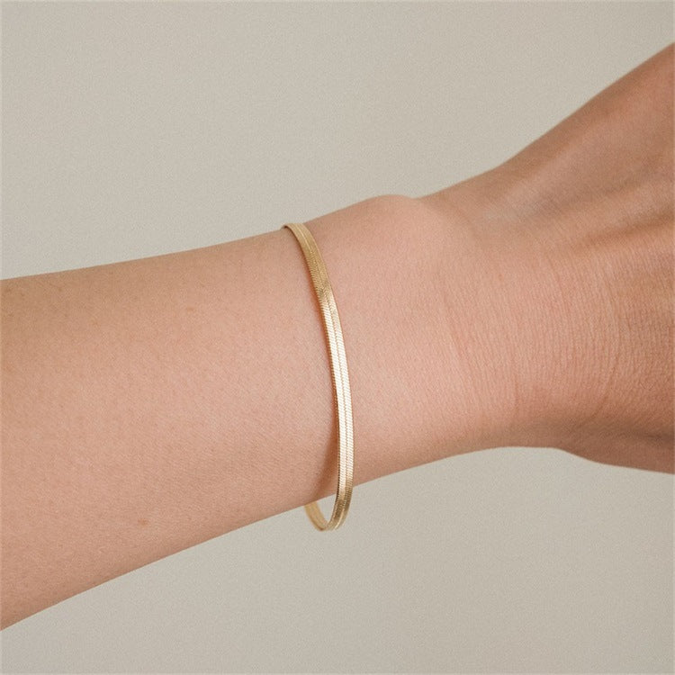 Mara - Bold Herringbone Bracelet