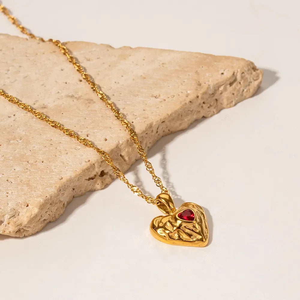 Octavia - Gold Heart Necklace