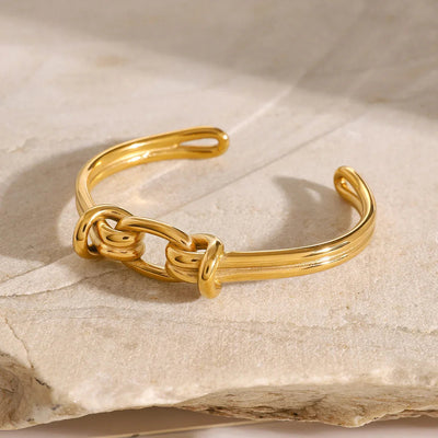 Naomi - Gold Knot Bangle