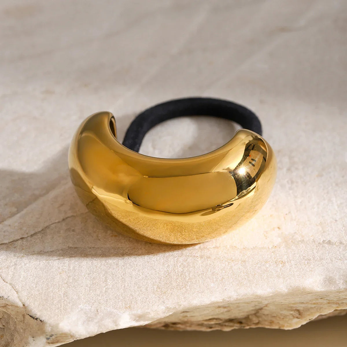 Shannon - Dome Pony Cuff