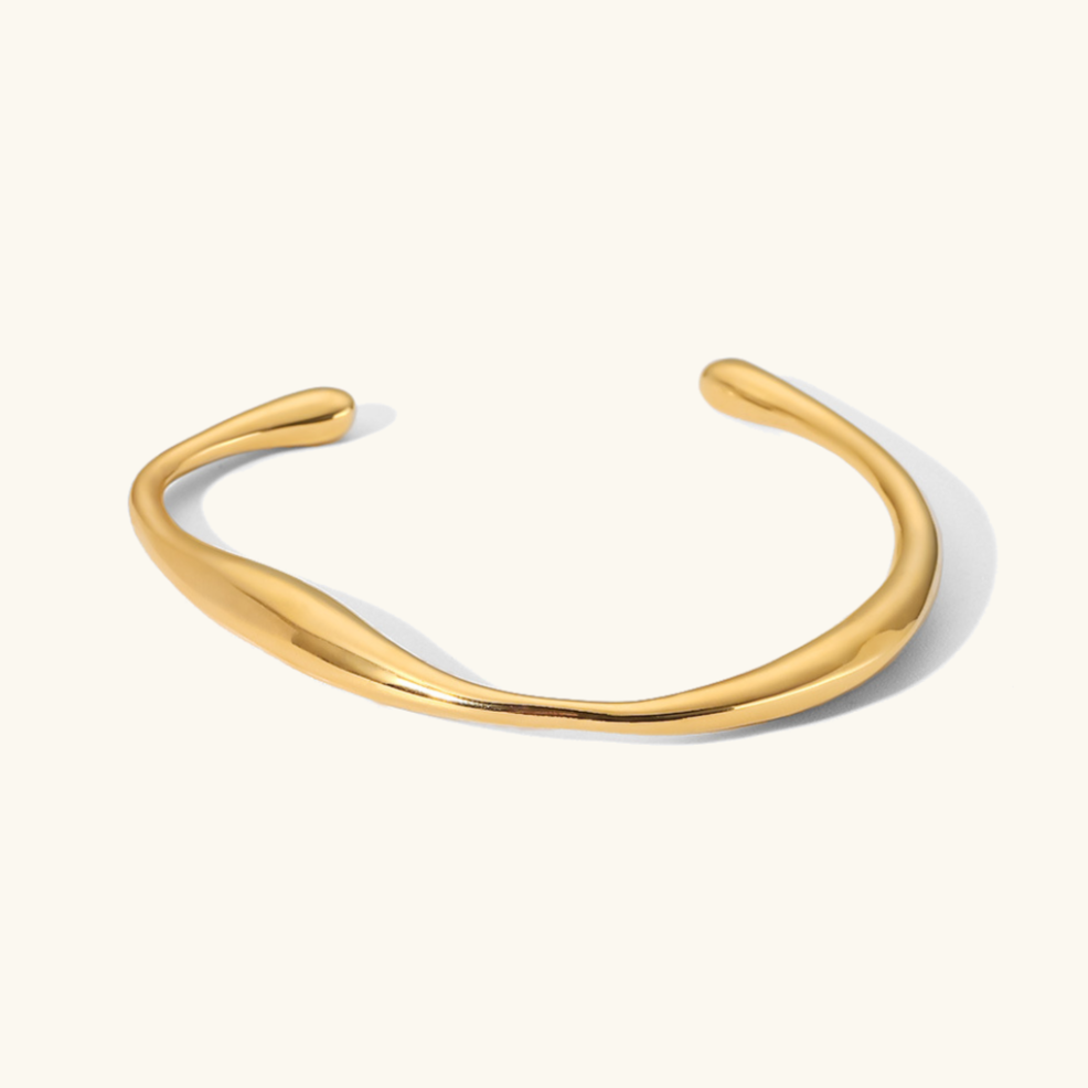Kennedy - Curved Gold Bangle