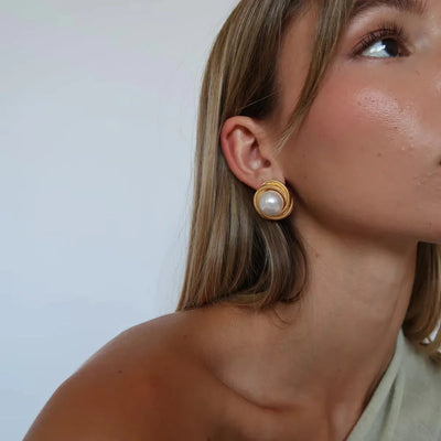 Norina - Freshwater Pearl Earrings