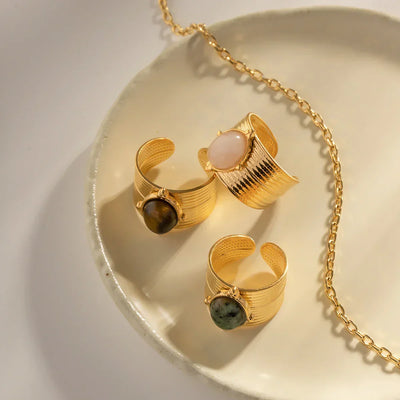 Paisley - Pearl Gold Ring