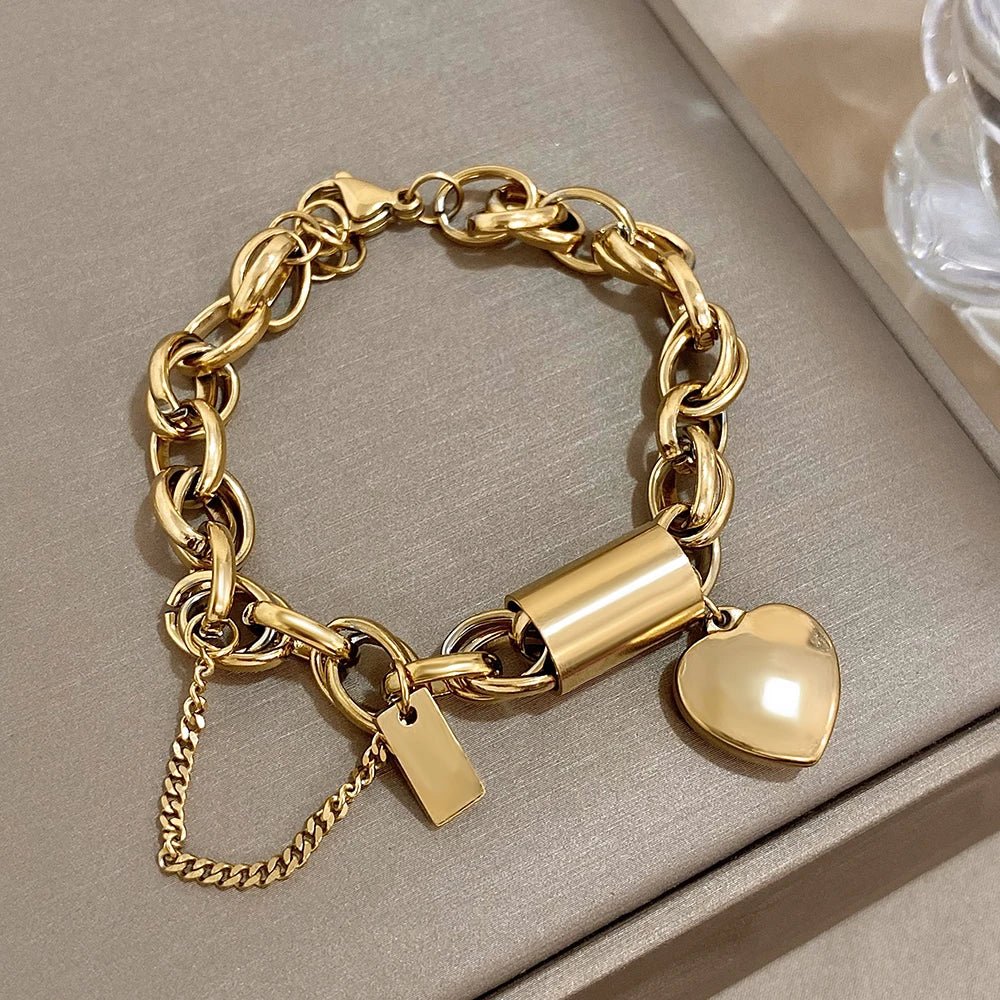 Isla - Chunky Chain Heart Bracelet Gold